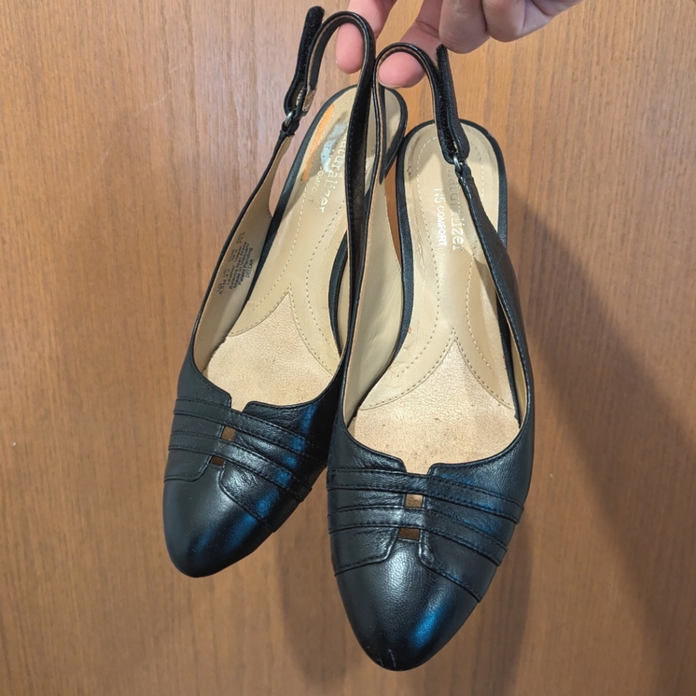 Naturalizer Leather Slingback Kitten Heels in Black